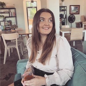 Meet your Posher, Caroline